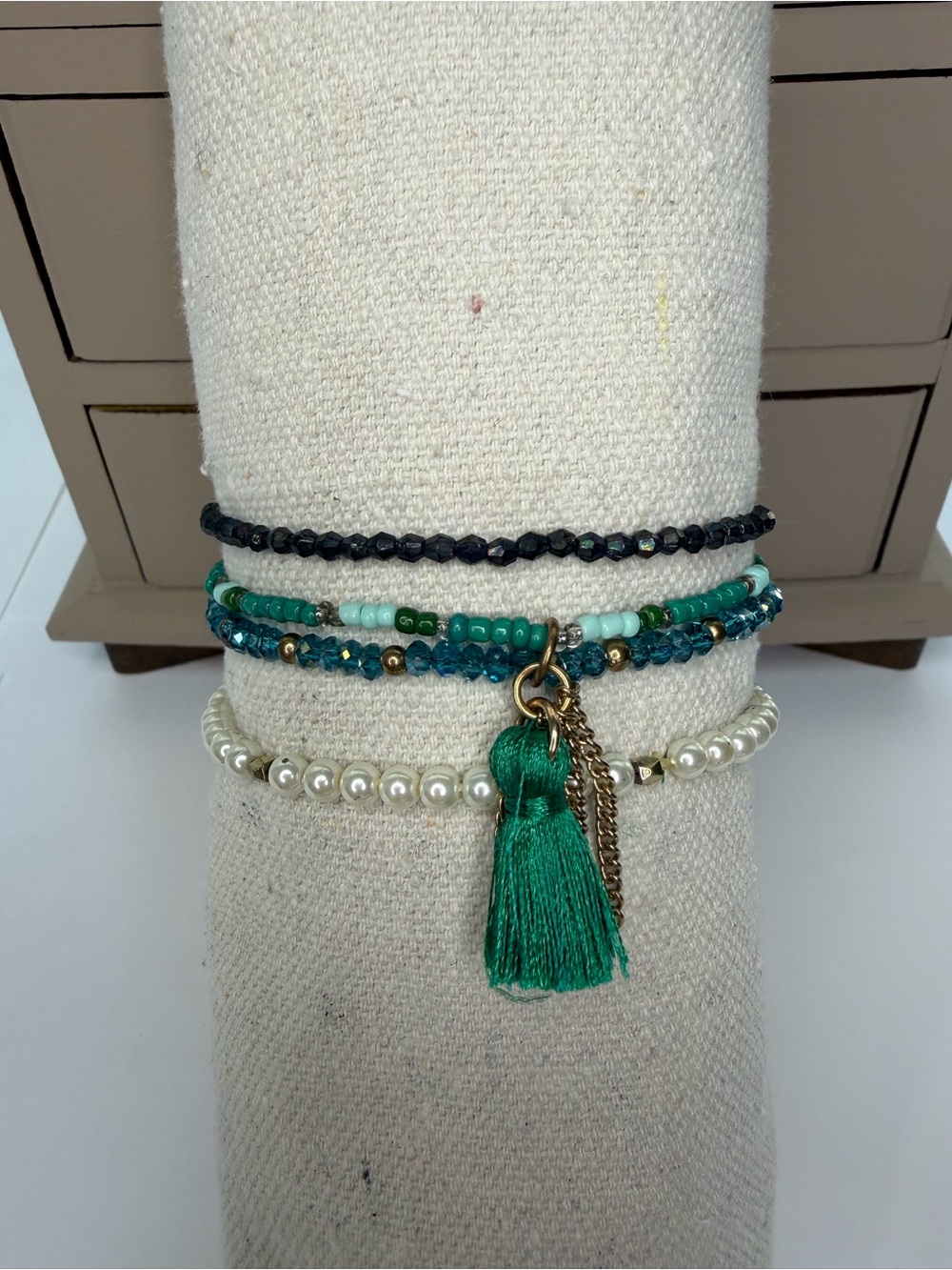 Layered Green Bead and Pearl Bracelet Set with Tassel Charm